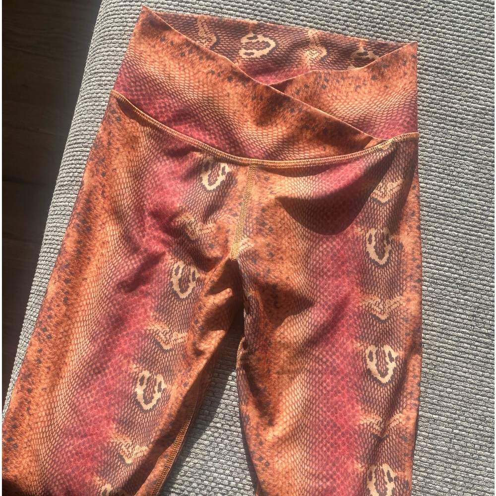 Mika Yoga Wear- Snake print leggings